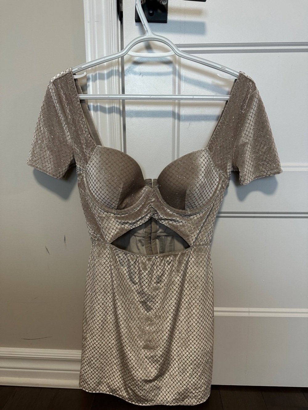 La Senza Taupe Shimmer Cutout Velvet Mini Dress - Size Medium New With Tags
